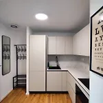 Greg\'S House Apartments